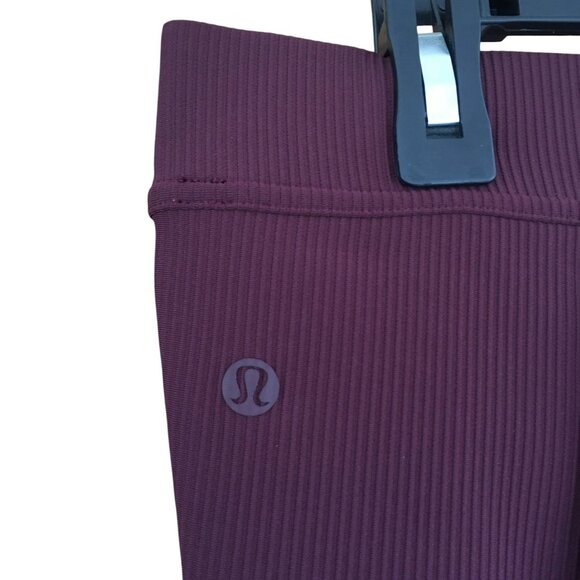 Lululemon Urban Strides Pants Women's Size 10 Pull On Super High Rise Cassis - Picture 7 of 11